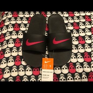 Women’s Nike kawa slides